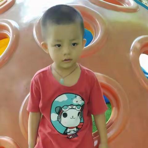 五联幼儿园大二班曾瑞宇的电子相册
