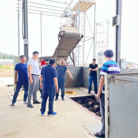 区乡村振兴局领导一行到赵桅社区调研