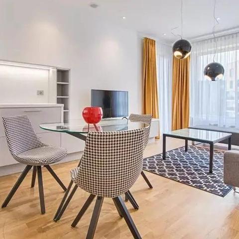 挑选客厅沙发有5大绝招，现在知道还不晚！