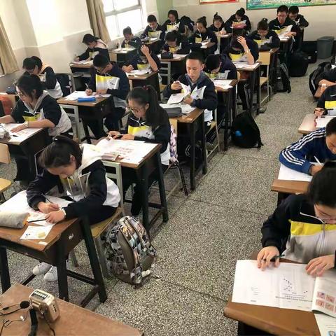 2018年全国中学生英语能力竞赛(初赛)在我校顺利举行（副本）