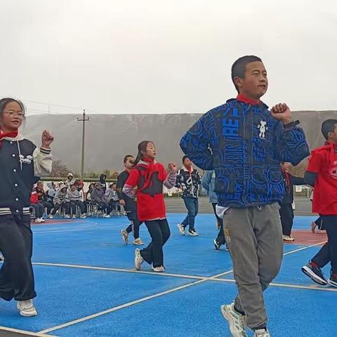 校园一夜听春雨  积素凝华润桃李———古浪镇九年一贯制学校开展“庆五一迎五四”系列活动