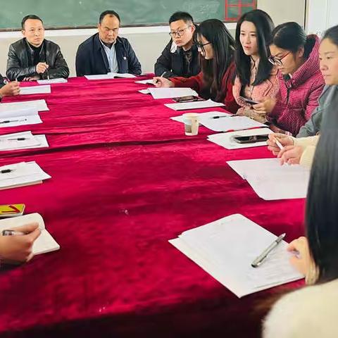 减负提质，以研促教——记郑坊小学第二次数学教研活动