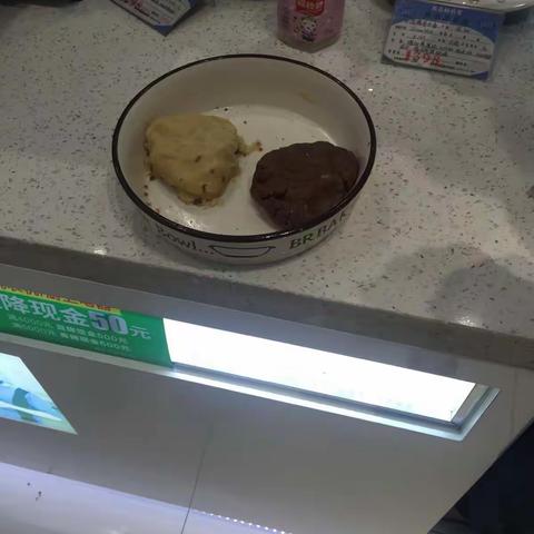 烘培小帮手，首选长帝烤箱自己做的可爱蘑菇饼干更健康，还能给宝宝补充蛋白质和钙质，让宝宝茁壮成长。