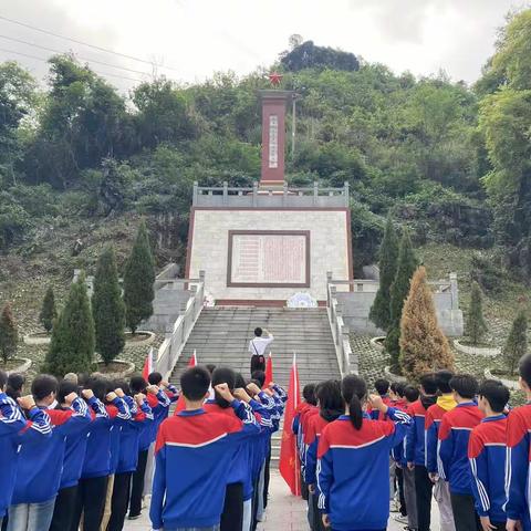 青山埋忠骨，哀思敬英魂——葵阳镇大恩中学清明祭英烈扫墓活动