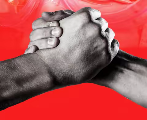 兄弟并肩守护西安