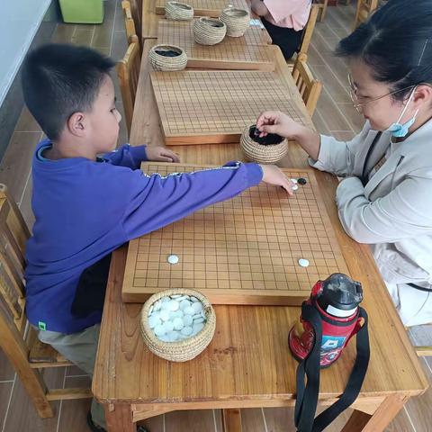 围棋：我和爸爸妈妈下棋