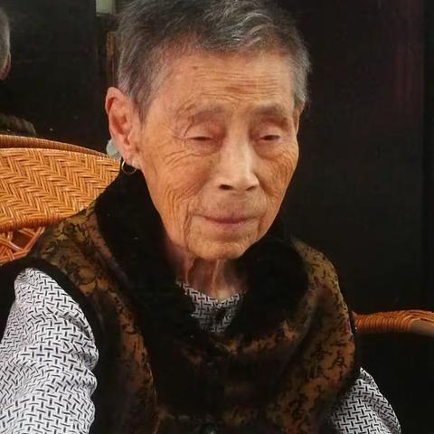 《寻找多年的老妈妈》