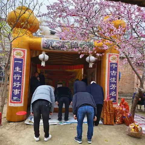 十分想念我去世三年的岳母