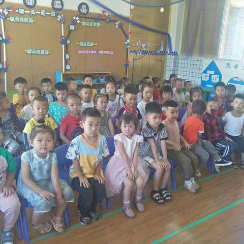 尚嵇镇中心幼儿园2019年秋季学期中三班主题活动“中秋乐”