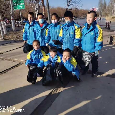 海区五小一三中队（三）小队“扣好人生第一粒扣子”主题教育实践活动“劳动美”