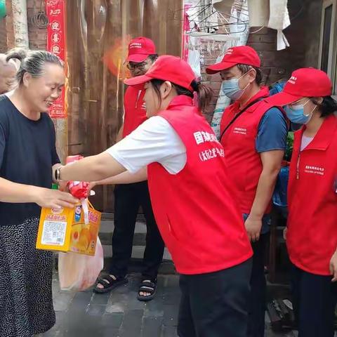 中华街道南门里社区党支部开展“解放思想谋发展 历发进取善作为——深入学习区委第十届四次全会精神”主题党日