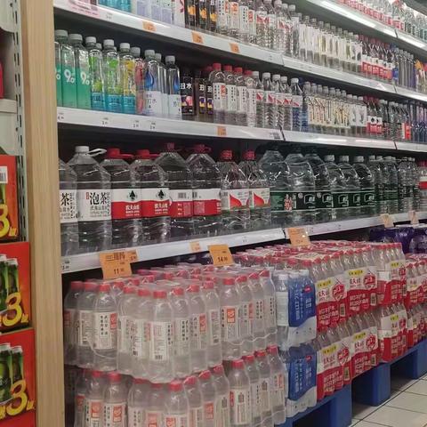 建始店烟酒饮料换季陈列