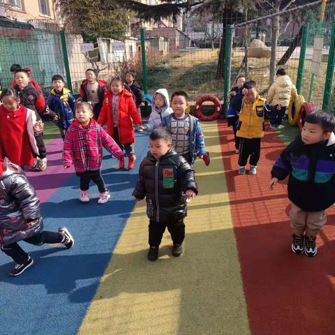 蓓蕾幼儿园中二班开学第二周精彩花絮