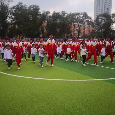 给力新学期 做最好的自己，——民乐小学2021—2022学年度上学期新生入学典礼侧记