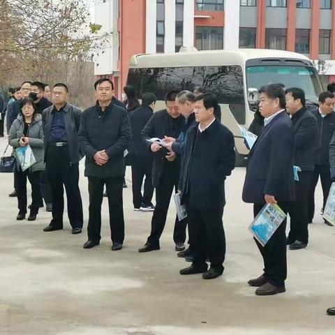 凛冽寒风吹大地四小工程暖心里——市教体局领导及各县教育领导莅临金斗营小学中心校区指导四小工程建设工作