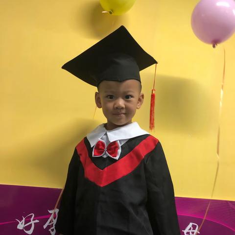 张寓涵爱尔惠母毕业典礼