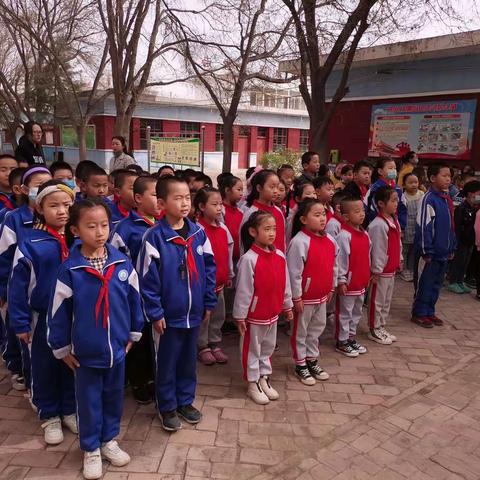 幼小衔接零距离——参加刘家沟小学升旗仪式