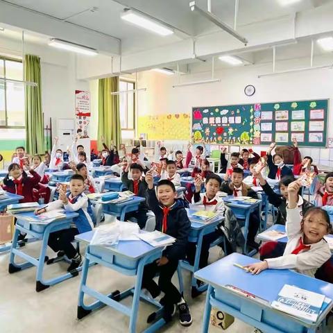 硕果累累，“犇”跑向前——珊外303班期末小结