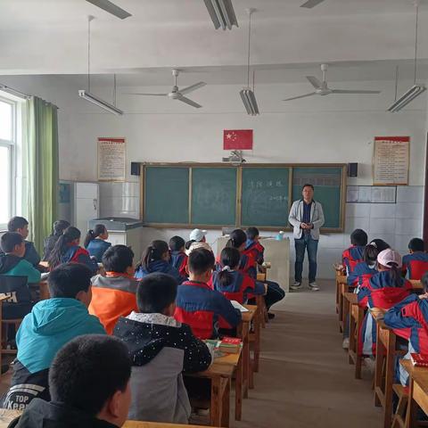 开展消防演练 筑牢安全防线——孟晏小学消防逃生演练