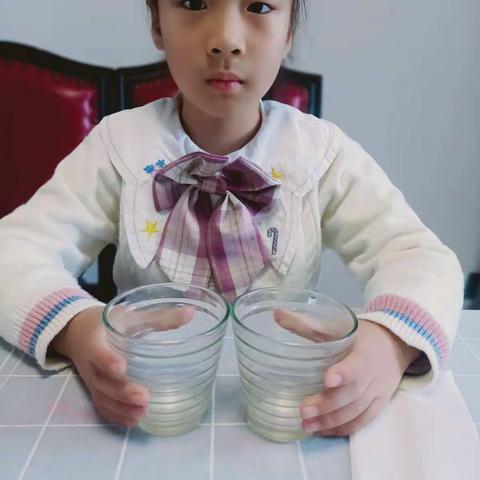 科学小实验——亲密的杯子