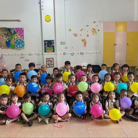 海艺幼儿园小中班“跳蚤市场”亲子活动精彩瞬间