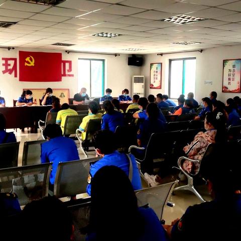 城市道路大清洗  “秒变小清新”