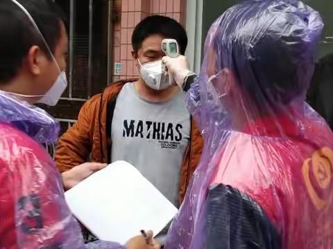 石碁永善幼儿园小一班老师徐小群《致敬防疫先锋学习心得》