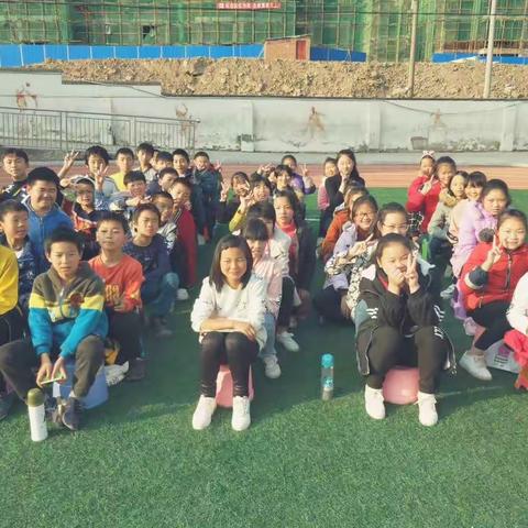 沐浴春风，扬帆起航！122班的娃儿们，你们是老师的骄傲，父母的骄傲！