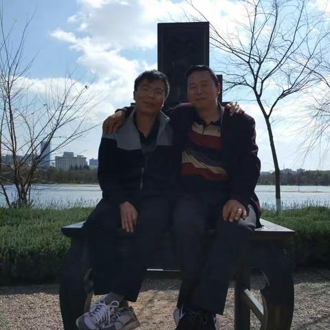 瞧，这happy的一家子！