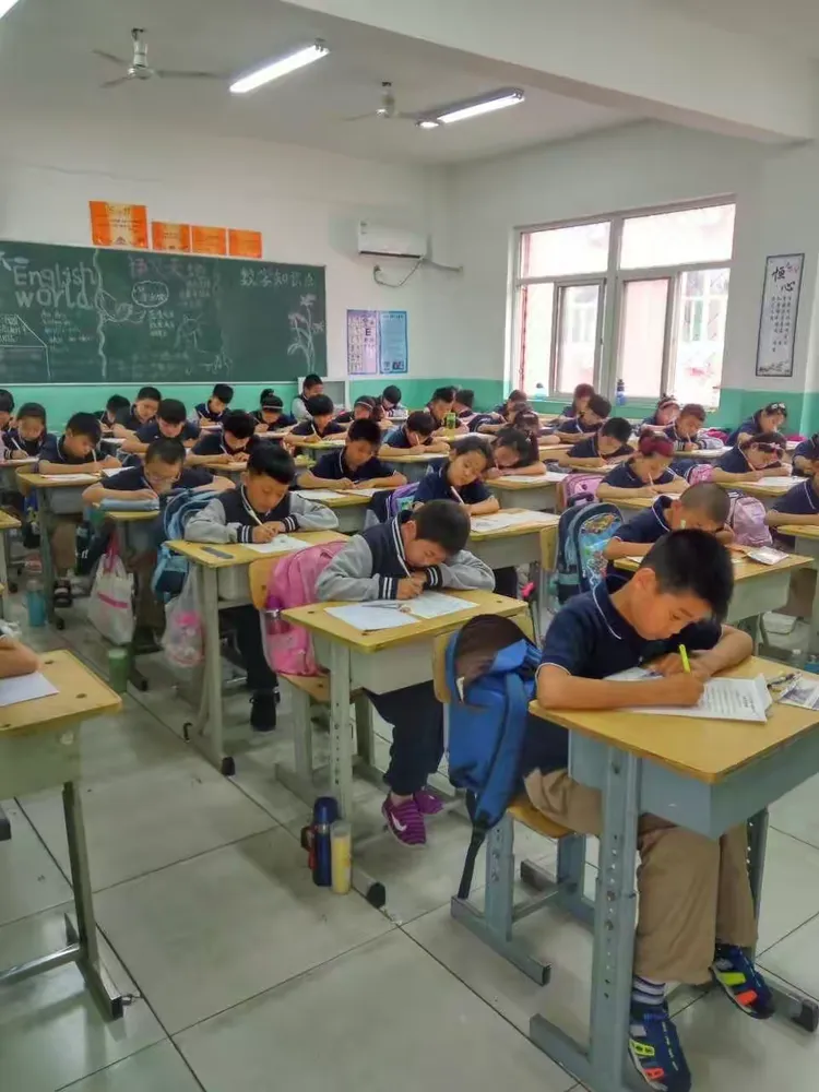 永清五中小学部四年级数学组计算能力比赛