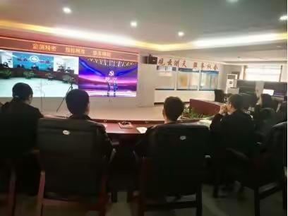 绥德：看榜样 学榜样 做榜样 ——全体党员观看《榜样5》专题片