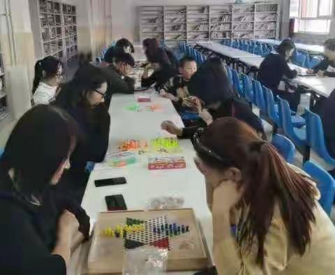 九台区师范附属小学工会举办“快乐工作、健康生活”职工棋类比赛