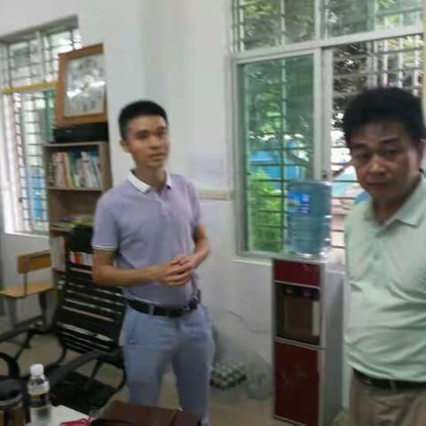 点亮心灯播种希望暨教学点乡村教师培训回访活动在福山