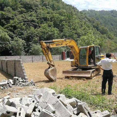 苏陕协作扶贫工厂建设进行时