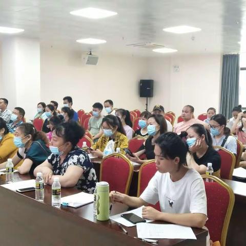 龙华区举办2020年度基层医务人员新冠防控实操技能培训班