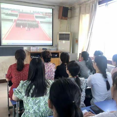 "百年建党，今朝辉煌"英山外语培训学校党支部建党100周年活动