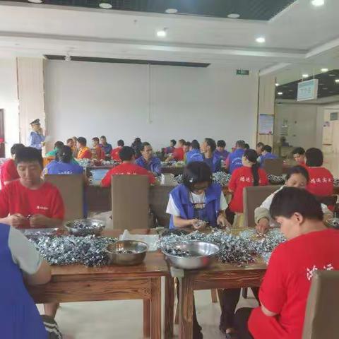 象珠派出所来唐先镇残疾人之家宣传网络诈骗，网络刷单诈骗，办理信用卡诈骗，宣传骑电动车必须带头盔，遵守