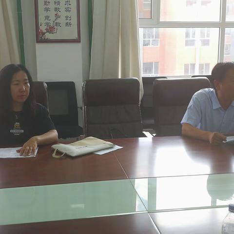 “五项管理”随机督导进入三中检查指导工作