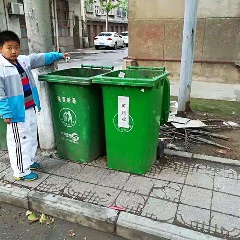 爱护环境人人有责～～一年级六班程瑞淇