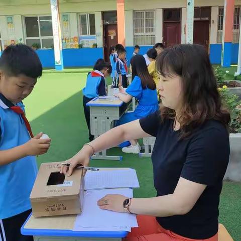 【两小快讯】“双减”之下   趣味测试