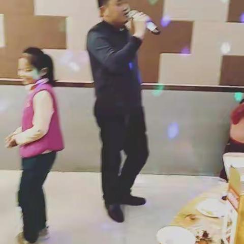 祝老人生日快乐！