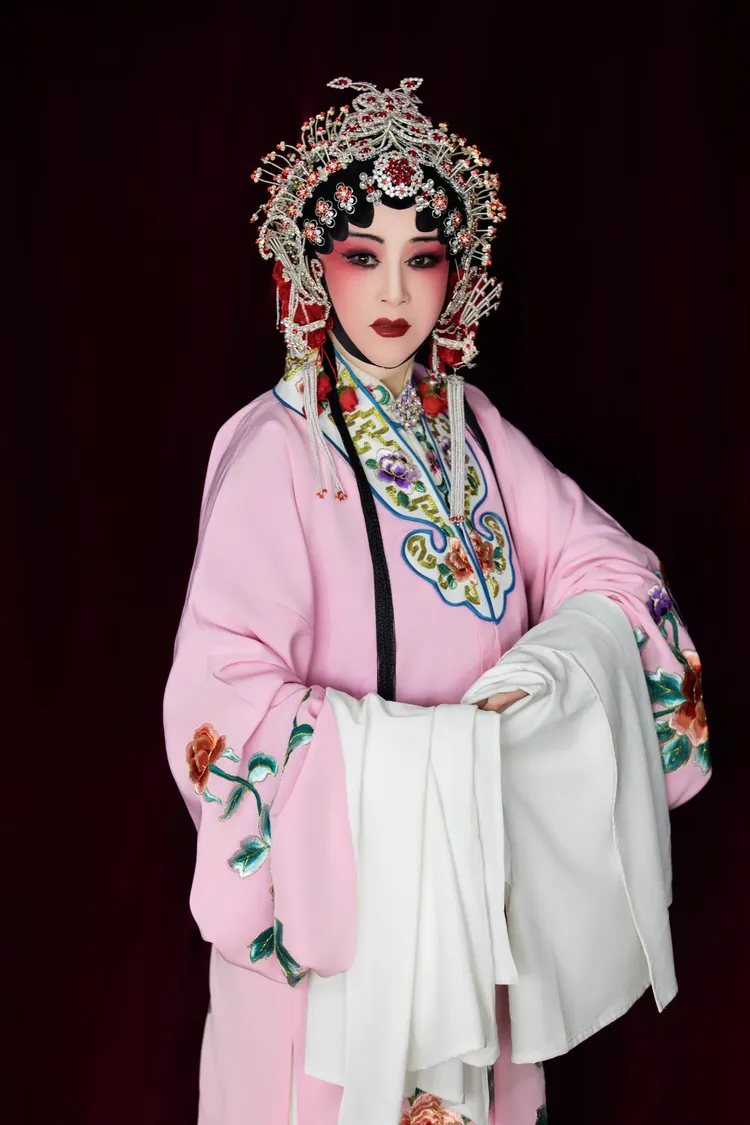 兰州市城关区天水南路社区秦腔艺术团,戏友老师发群化妆剧照像片