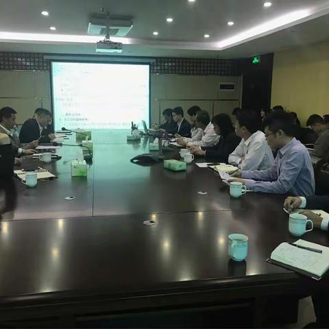 控股公司詹开明副总裁一行对物流公司开展“智慧港口”建设专项调研