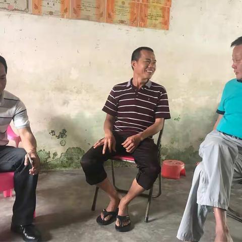 海南港航物流服务有限公司前往射钗村走访调研结队帮扶贫困户