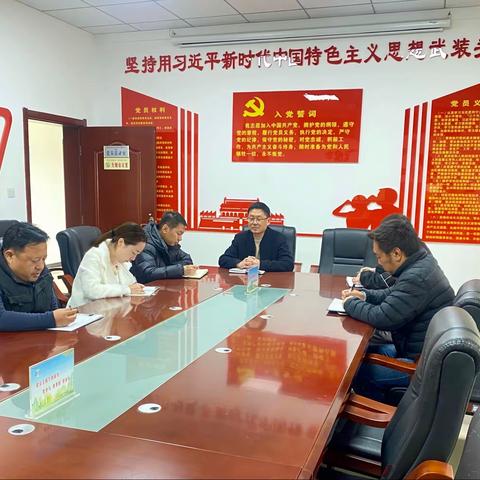 智欣公司积极开展破损道路修复工作  ﻿确保道路安全畅通