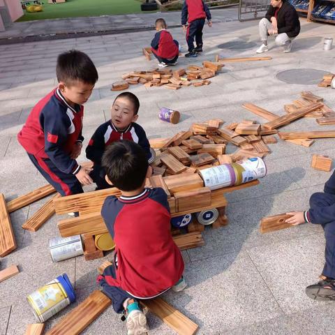 体验自主游戏魅力，共筑幼小衔接----东城幼儿园与建桥小学游戏观摩活动纪实