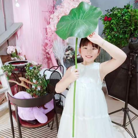 书林漫步，静享阅悦读之趣——于都县实验小学四（1）刘念阅读掠影