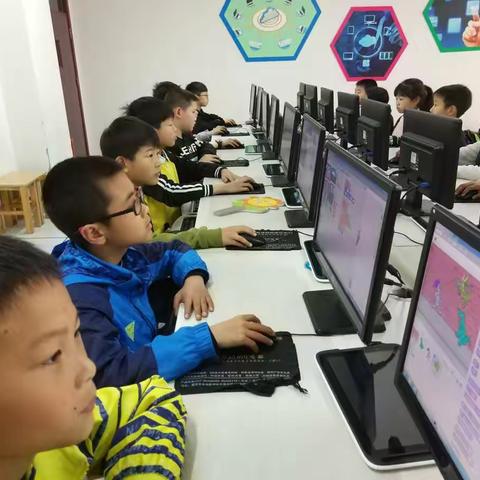 基础编程4-1第四周课 选课密码2