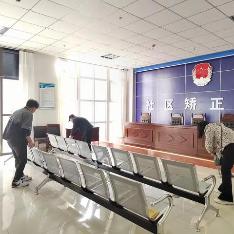 上党区司法局组织社区矫正对象参加公益劳动