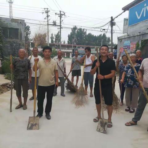 小屯村党员义务劳动